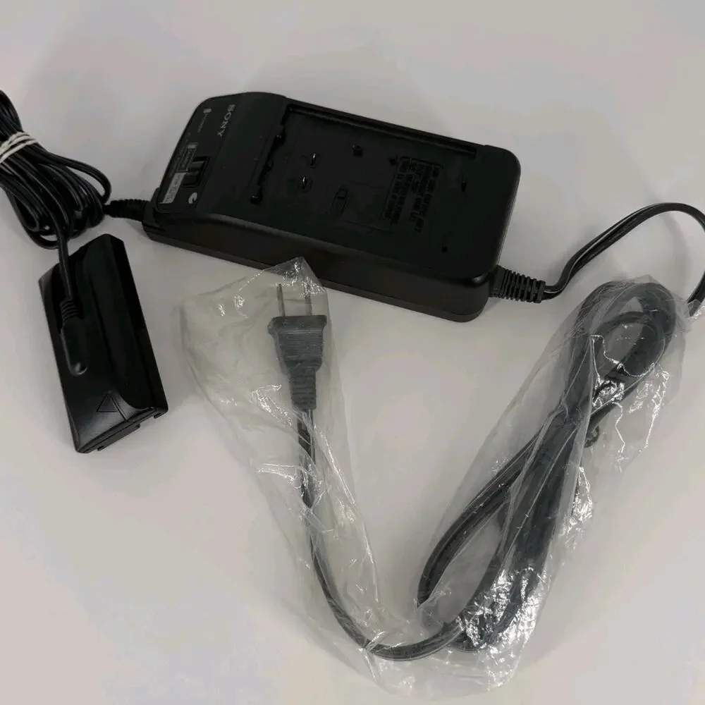 Sony AC-V16A Genuine Battery Charger Power Adapter Handy Cam Camcorder